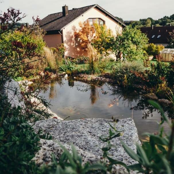 gartenbau-landschaftsbau-hausner-parkstein-portfolio-naturnaher-garten